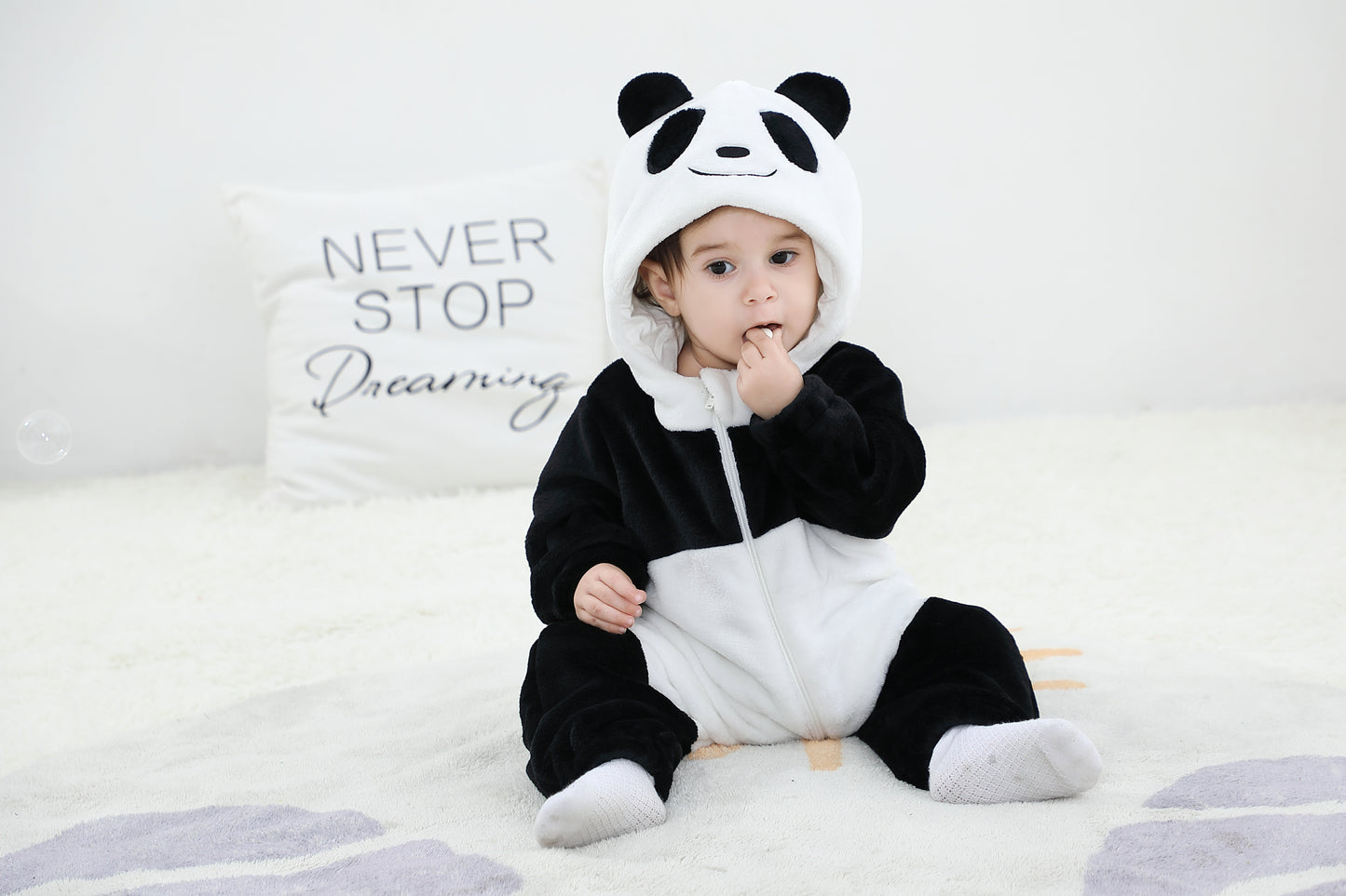 Cozy Cartoon Animal Baby Costume - Soft, Warm, and Adorable Flannel Romper with Hoodie and Zipper for Easy Diaper Changes-Black & White