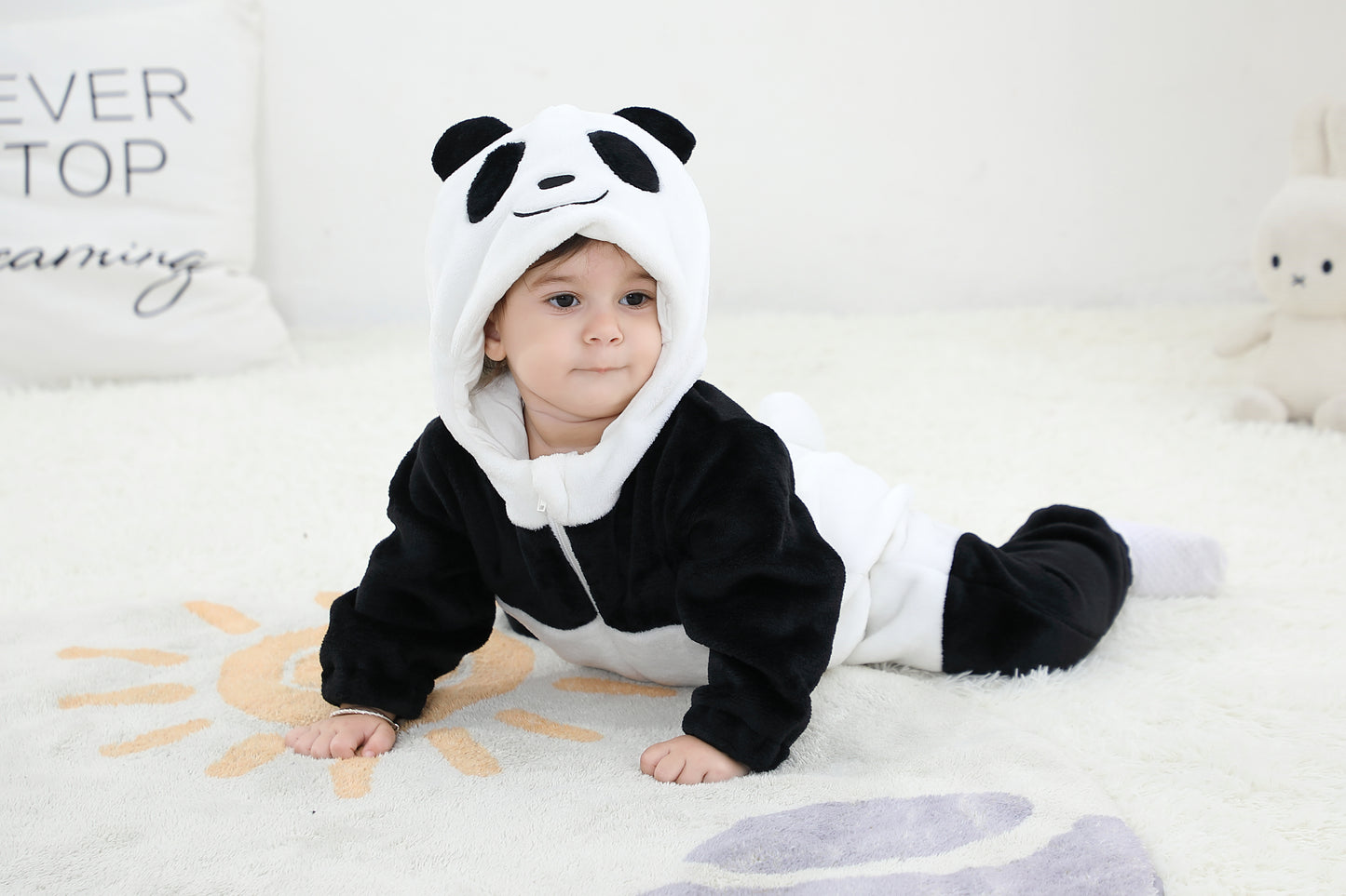 Cozy Cartoon Animal Baby Costume - Soft, Warm, and Adorable Flannel Romper with Hoodie and Zipper for Easy Diaper Changes-Black & White