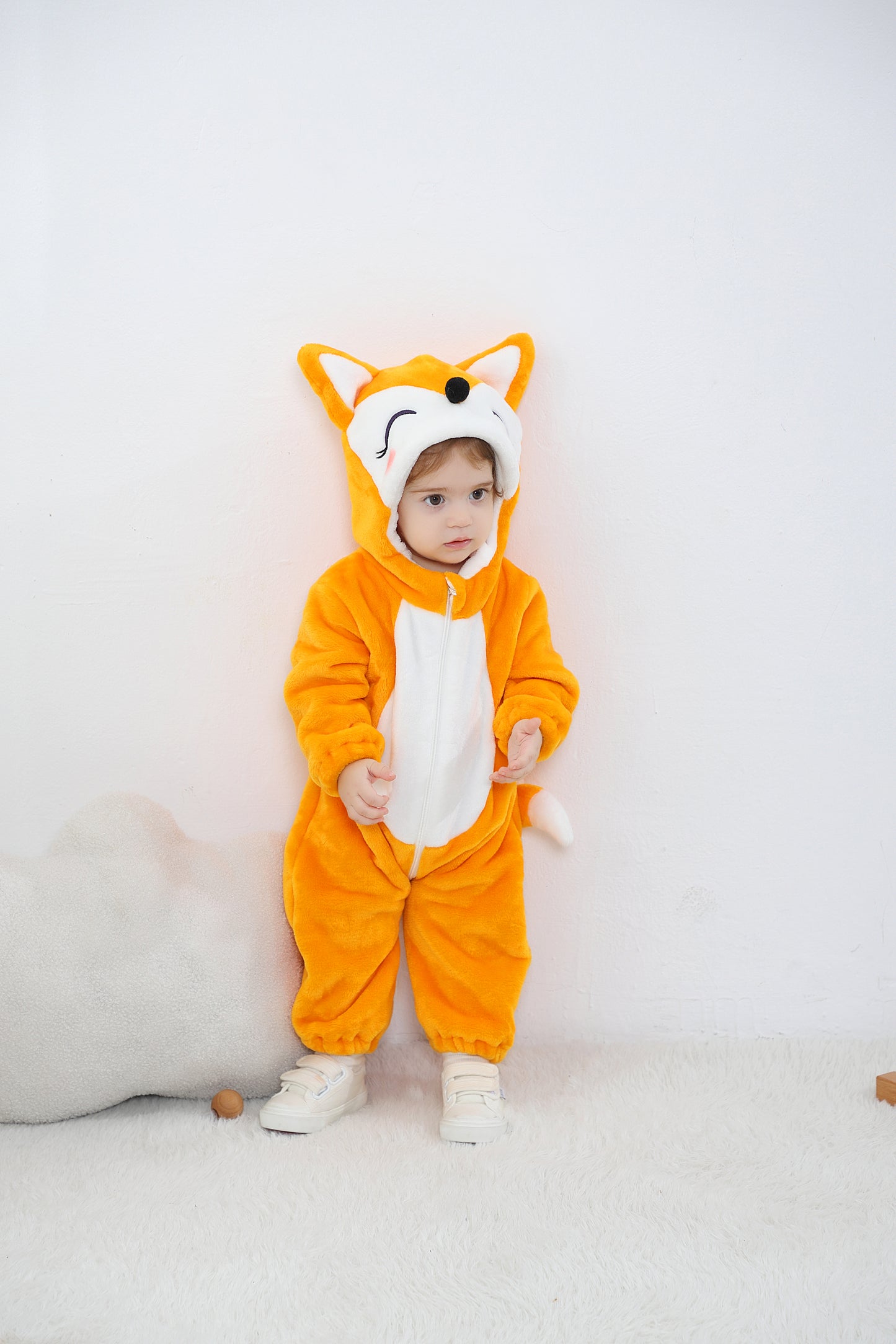 Cozy Cartoon Animal Baby Costume - Soft, Warm, and Adorable Flannel Romper with Hoodie and Zipper for Easy Diaper Changes-Orange & White