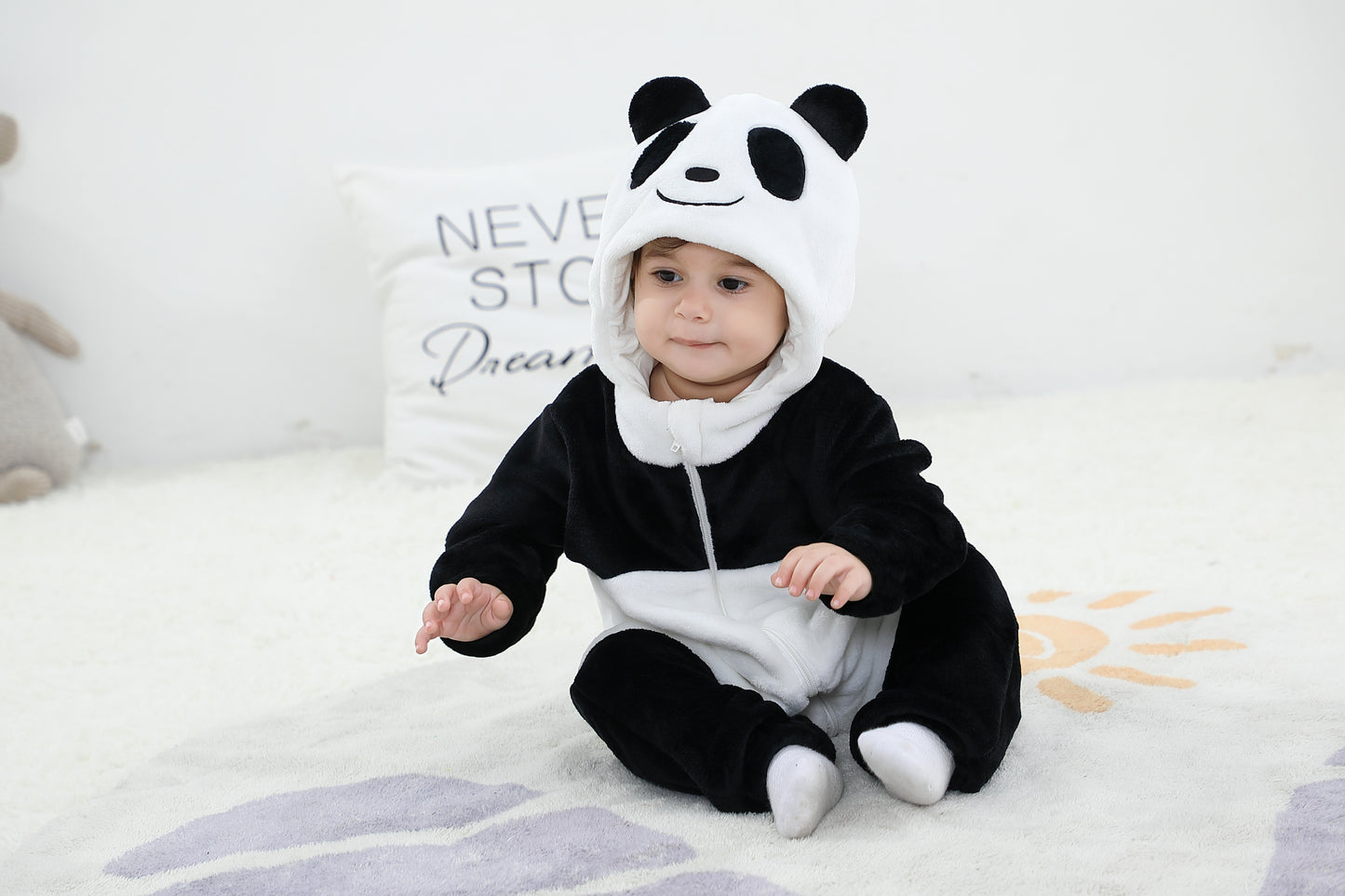 Cozy Cartoon Animal Baby Costume - Soft, Warm, and Adorable Flannel Romper with Hoodie and Zipper for Easy Diaper Changes-Black & White