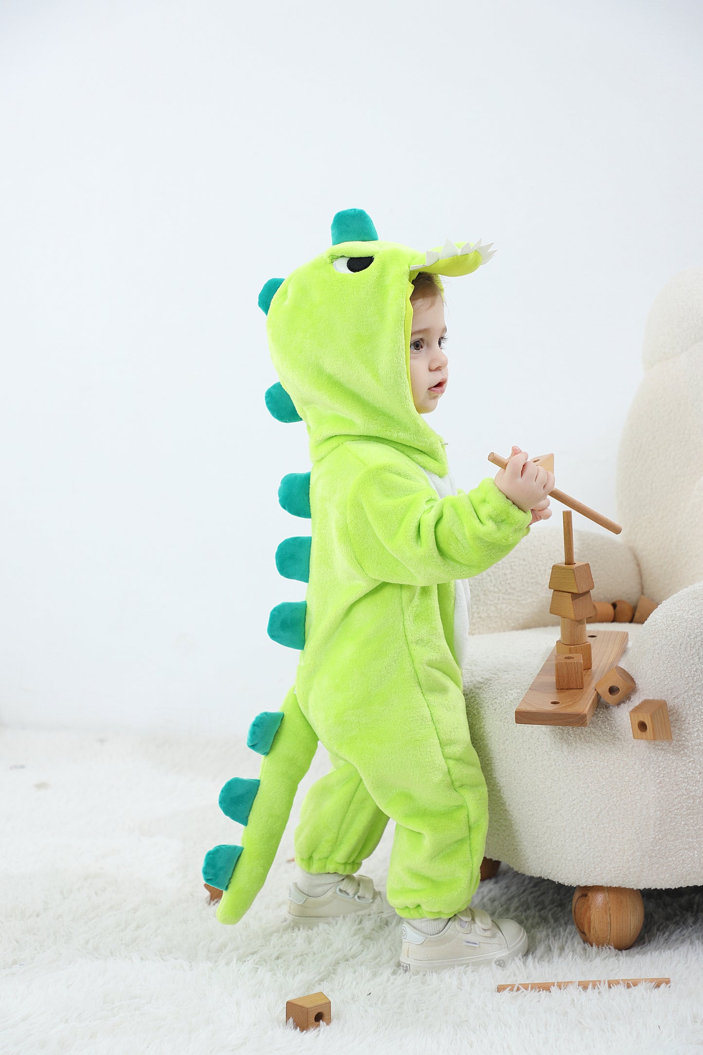 Cozy Cartoon Animal Baby Costume - Soft, Warm, and Adorable Flannel Romper with Hoodie and Zipper for Easy Diaper Changes-L-Geen & White