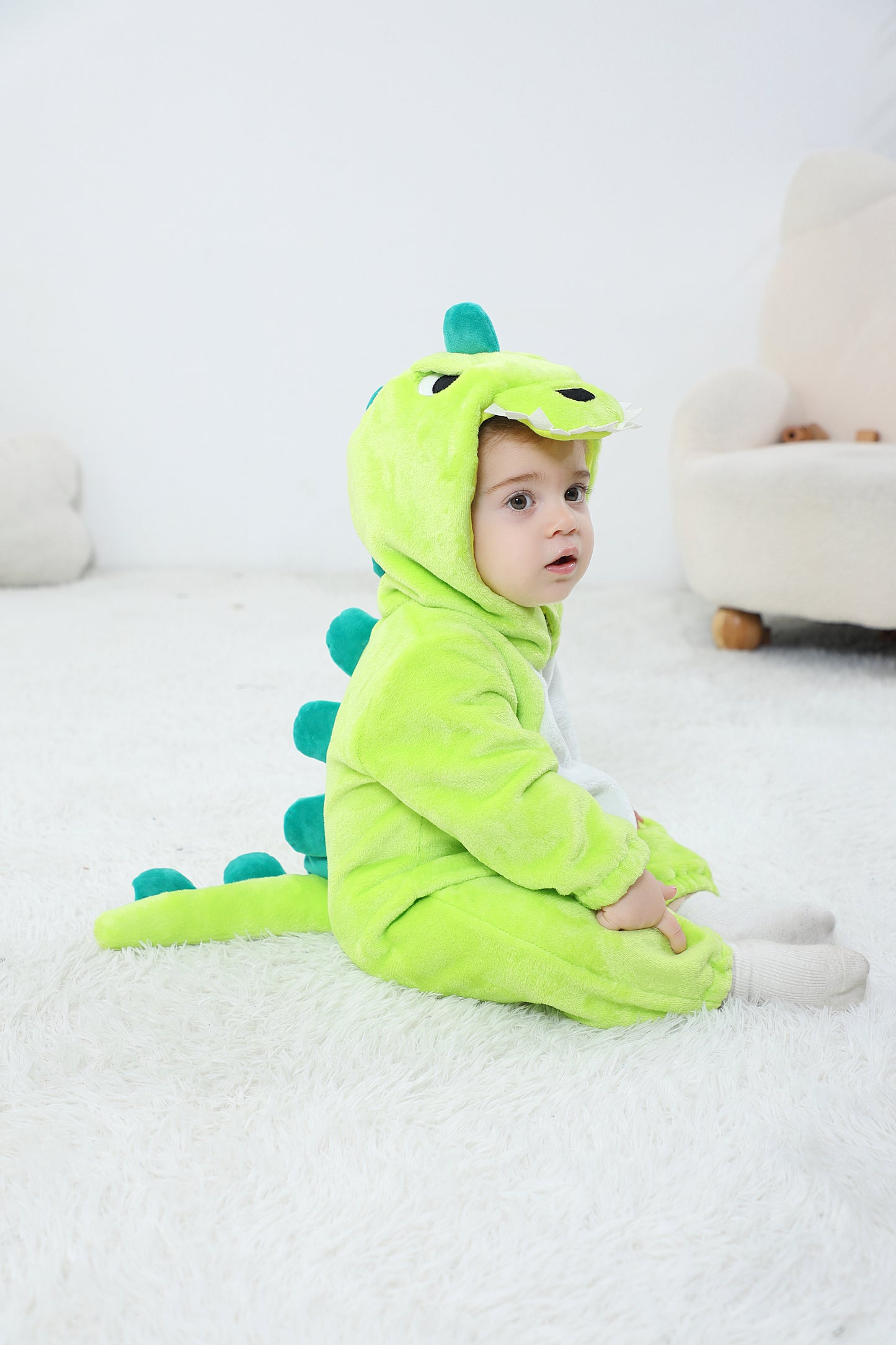 Cozy Cartoon Animal Baby Costume - Soft, Warm, and Adorable Flannel Romper with Hoodie and Zipper for Easy Diaper Changes-L-Geen & White